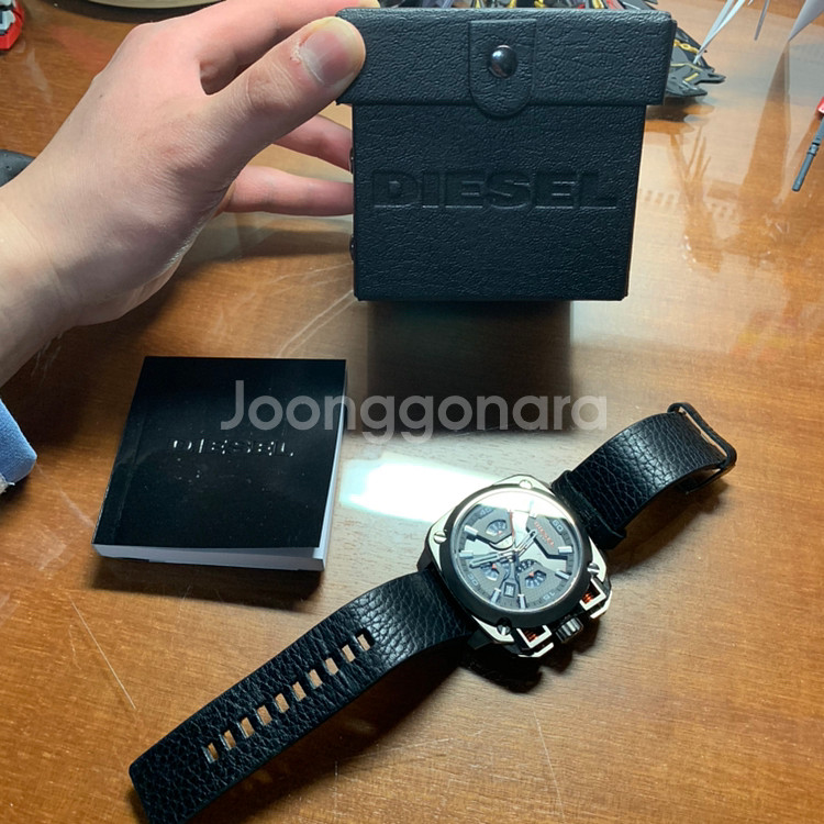 디젤시계 팔아요!!--1
