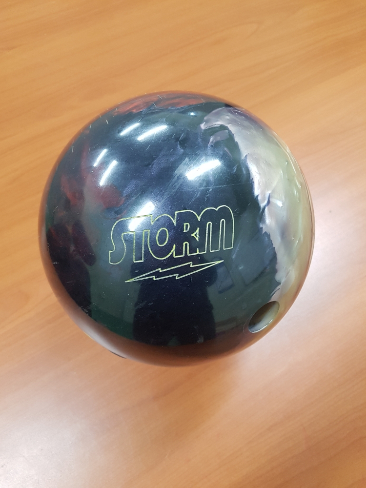 볼링공 판매합니다. 이미지