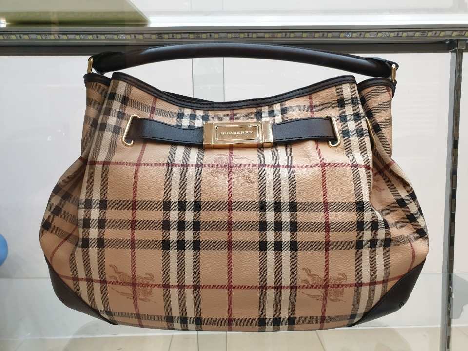 상품명 : 버버리 월렌모어
이미지