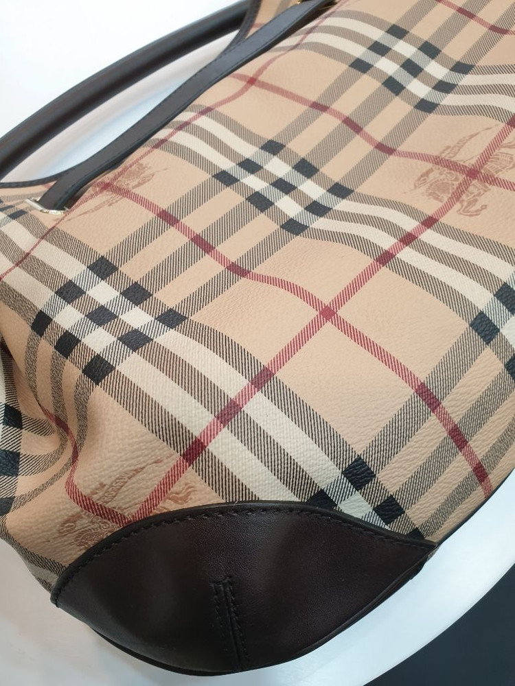 상품명 : 버버리 월렌모어
이미지