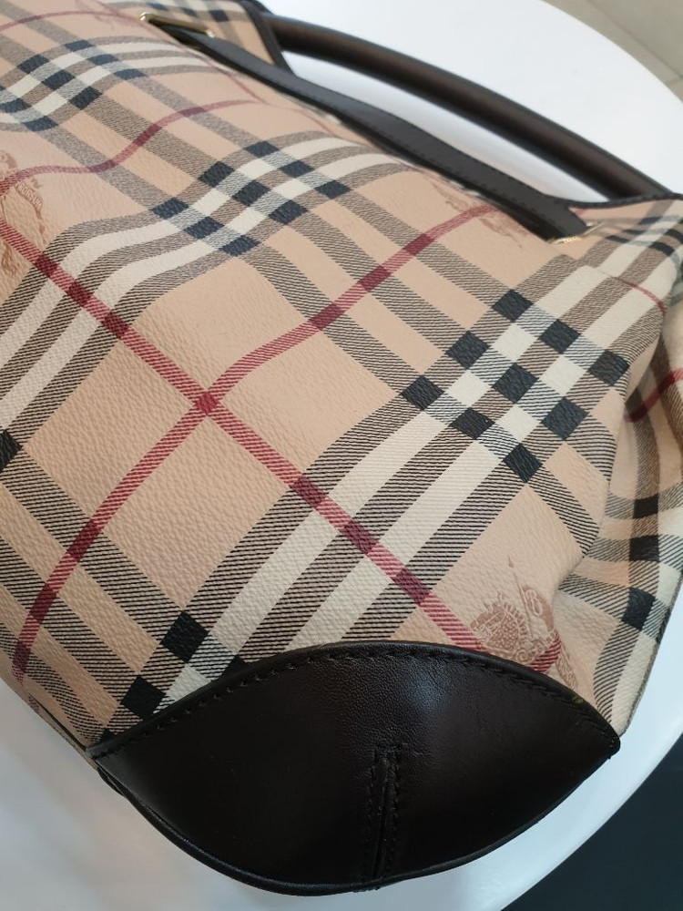 상품명 : 버버리 월렌모어
이미지