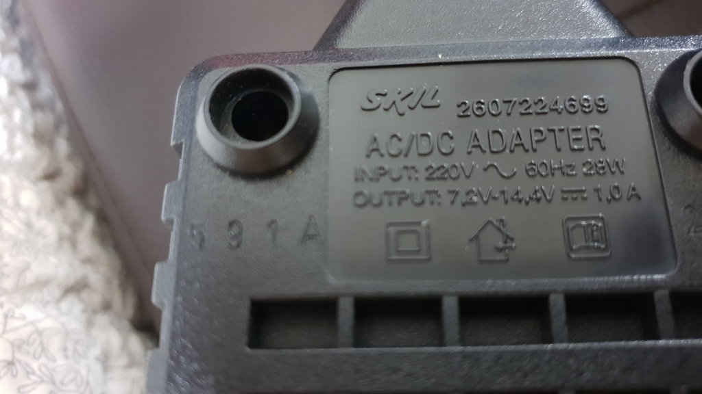 스킬skil정품 보쉬호환7.2~14.4V전동드릴 충전기 서울강동직거래환영--1