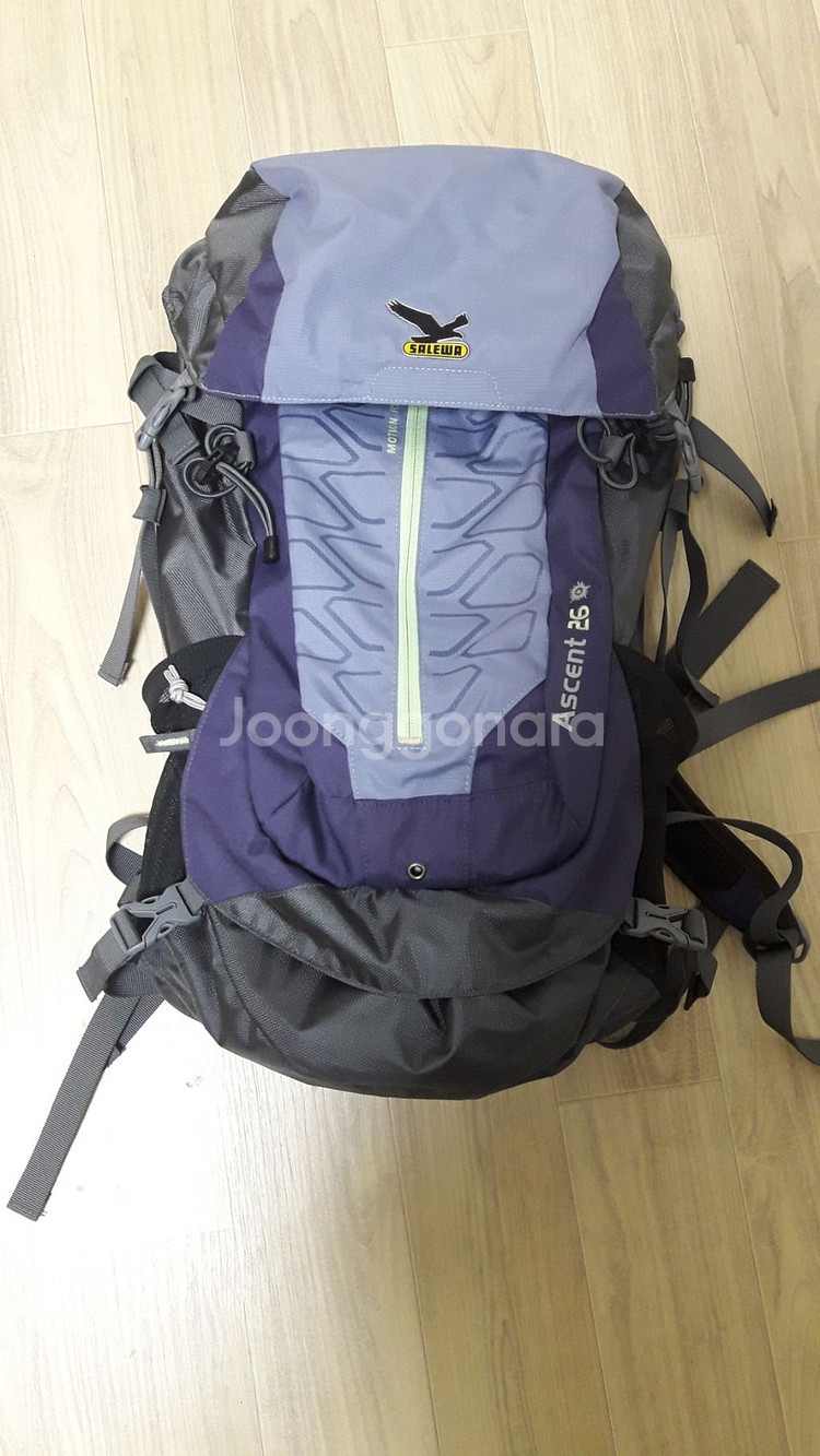 살레와(SALEWA) 등산가방 26리터 팔아요--0
