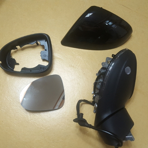 폭스바겐투아렉 17년식 운전석사이드미러 Assy