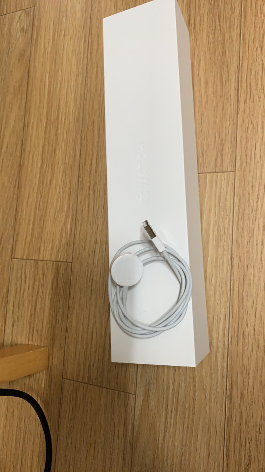 애플워치2   38mm 골드 대전직거래--2
