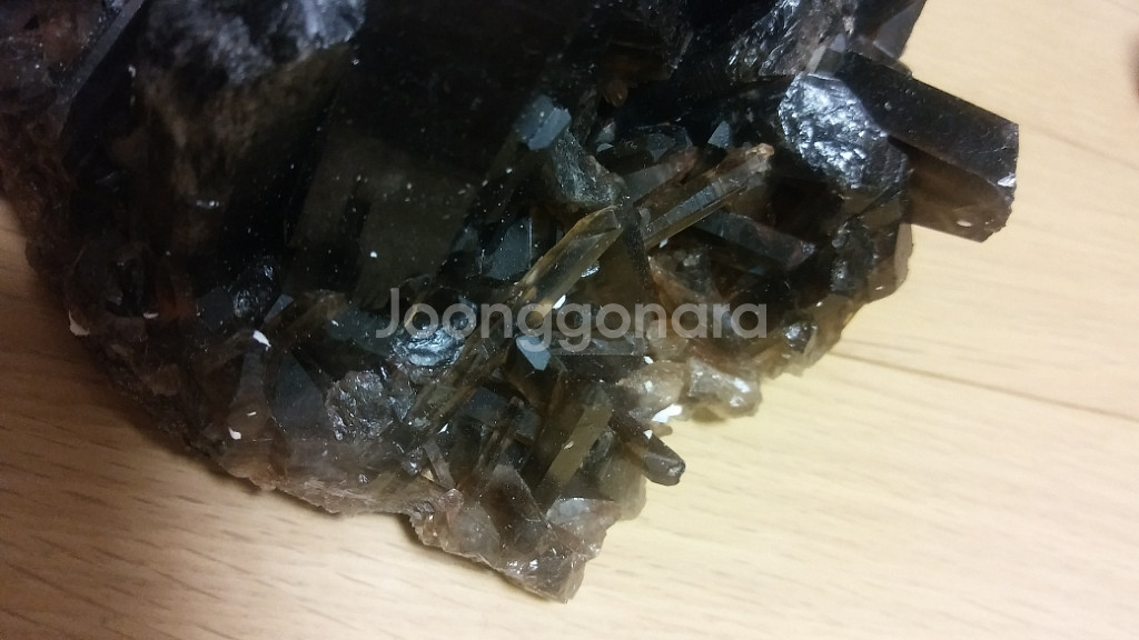 흑수정+연수정 클러스터 (Black quartz)--1