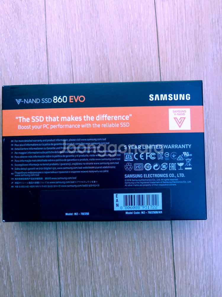 SAMSUNG SSD 860 EVO--1