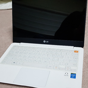 LG그램 13ZD940-GX50K 팝니다.