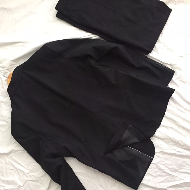 남자는수트(새것)가격마지노선--3