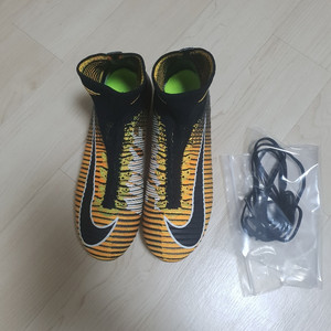 나이키 머큐리얼 슈퍼플라이5 230사이즈 급처합니당