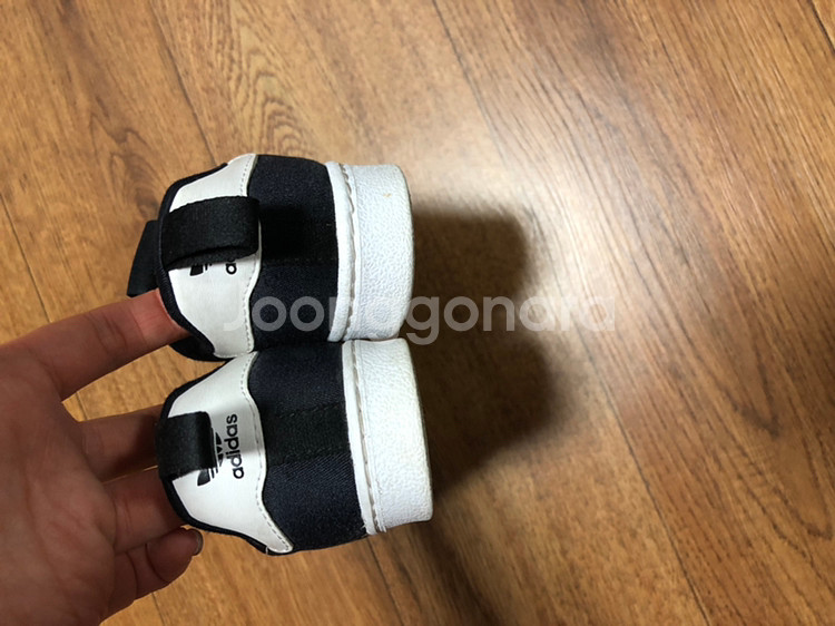 아디다스 슈퍼스타키즈 사이즈140--4