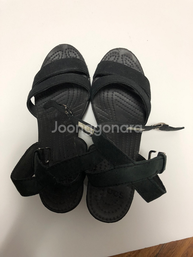 크록스 여성샌들. 블랙 --4