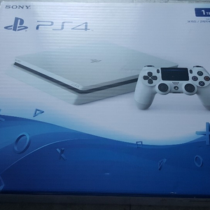 플스4 슬림 2017b 1테라 + 타이틀 5종 판매