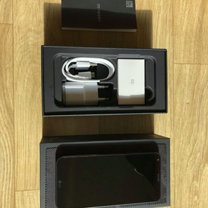 LG Q6 32기가 풀박스