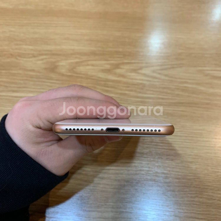 [아이폰8+] 골드 64GB 판매합니다 A+급--4