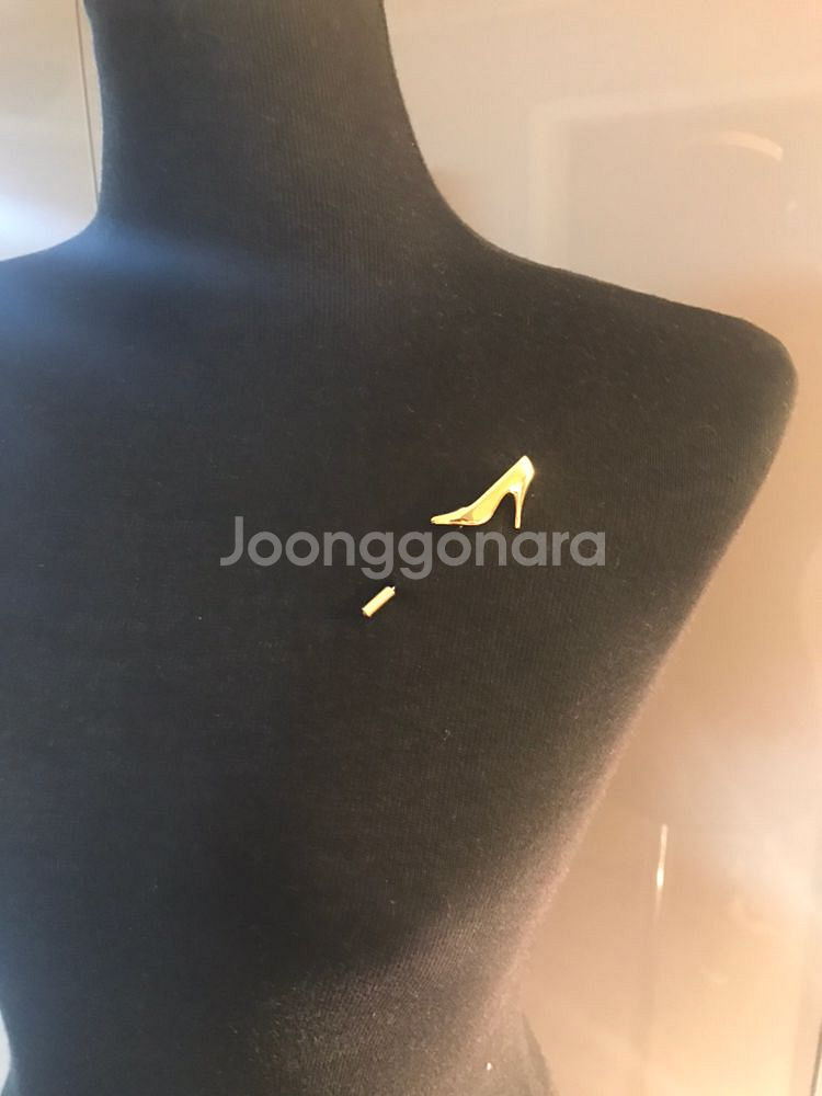 페라가모 부토니에--1