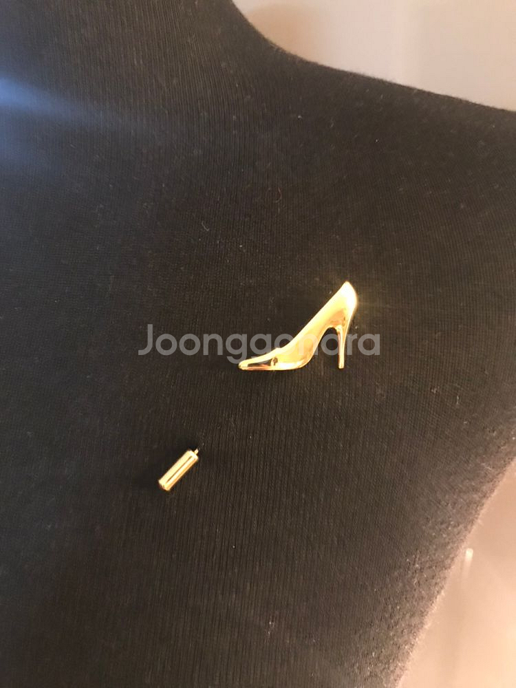 페라가모 부토니에--3