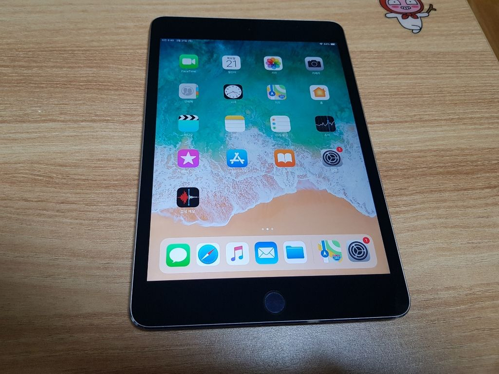 ●신촌 아이패드미니4 사용감제로 sSs급 민트급●--2