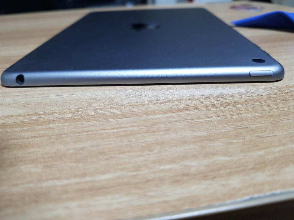 ●신촌 아이패드미니4 사용감제로 sSs급 민트급●--3