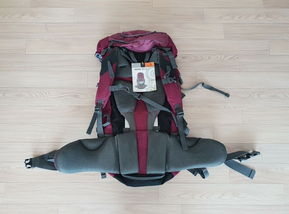 등산배낭 새거 팝니다 (원가 14만원)--1