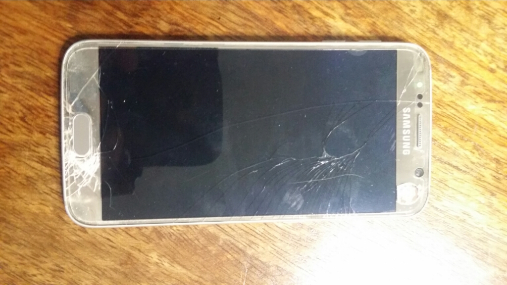 갤럭시s6 액정파손품 팝니다--1