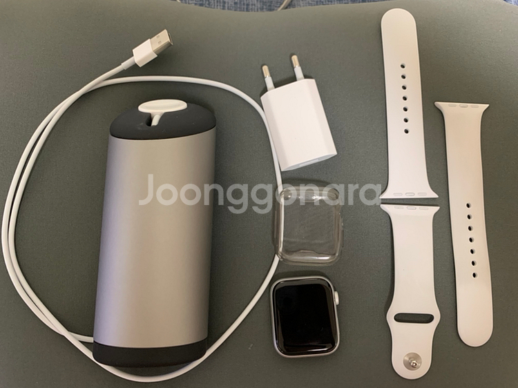 애플워치4 44mm 샐룰러 팝니다--4