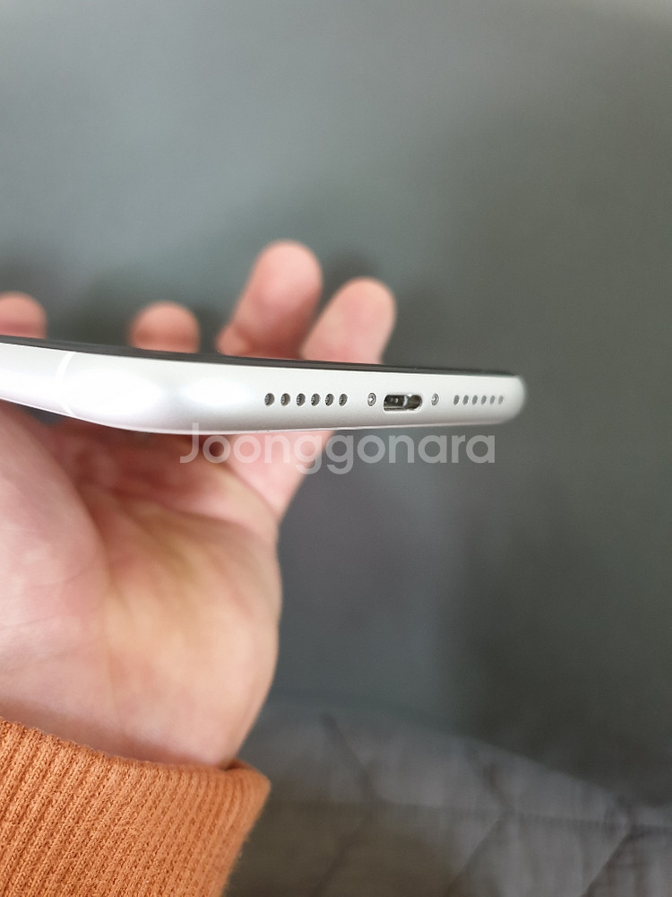 아이폰xr 64기가 화이트 s급판매--4