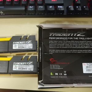 DDR4 8기가 2개 16기가 3200 CL15 램팜