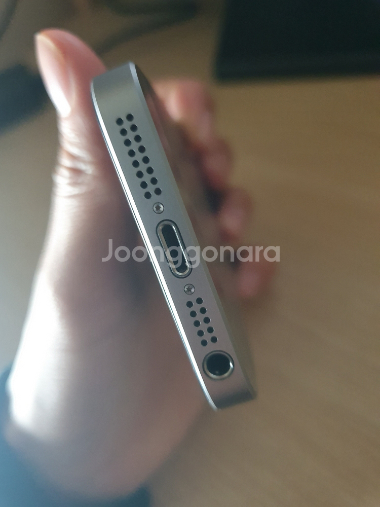 아이폰se 스페이스그레이 64GB--2