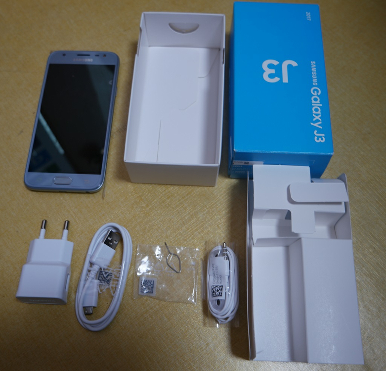 갤럭시 J3 2017 블루 - 구미, 김천 (직거래)
--1