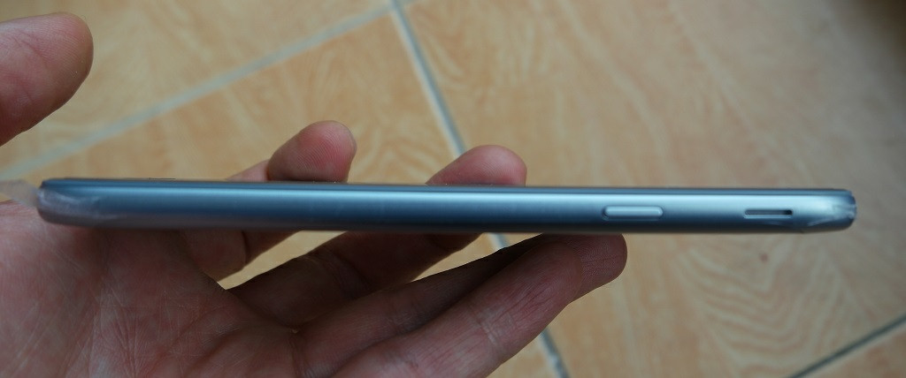 갤럭시 J3 2017 블루 - 구미, 김천 (직거래)
--2