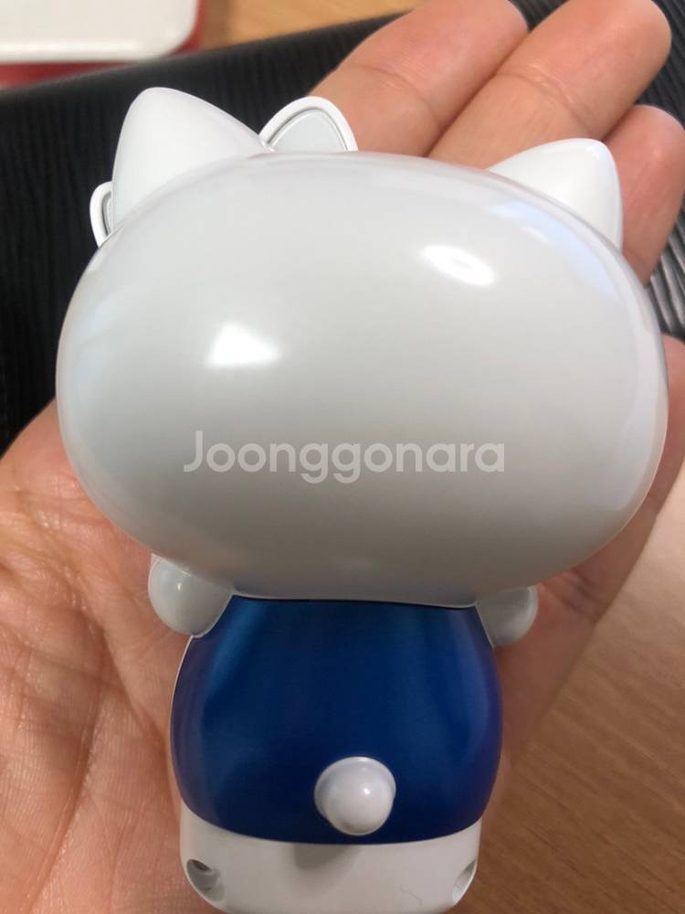 키티핸드폰 판매합니다. 피쳐폰--1