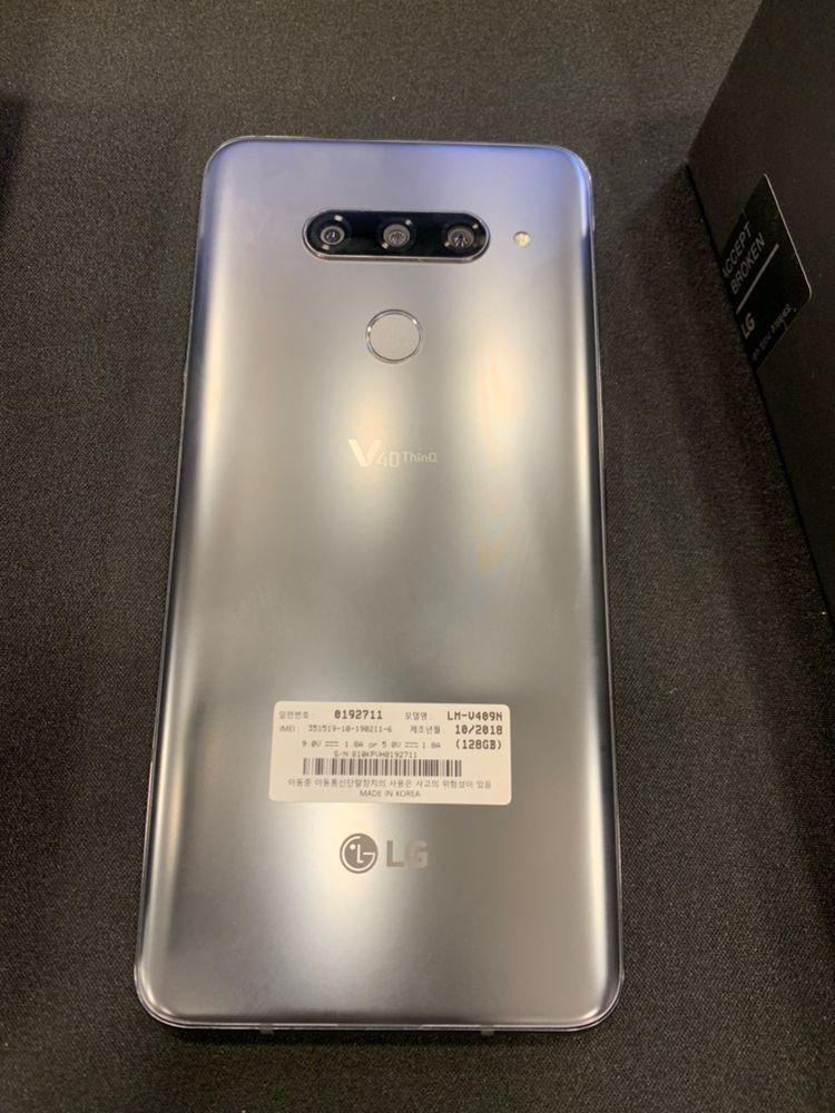 LG V40 그레이 128기가 S급 팝니다. 서산직거래--2