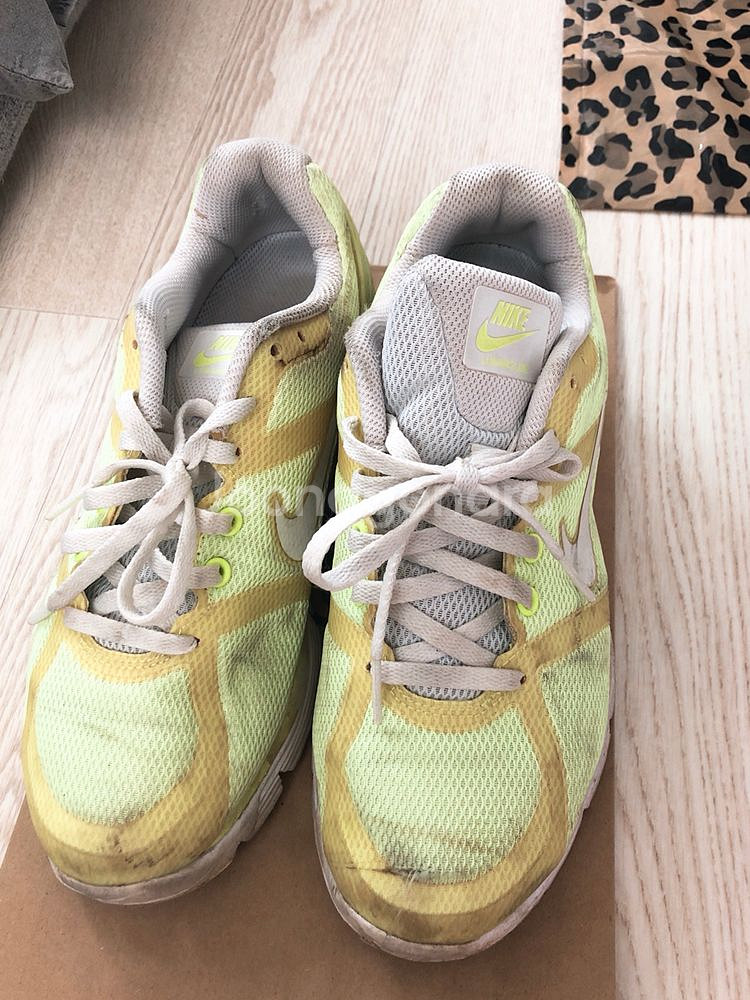 나이키 러닝화--2