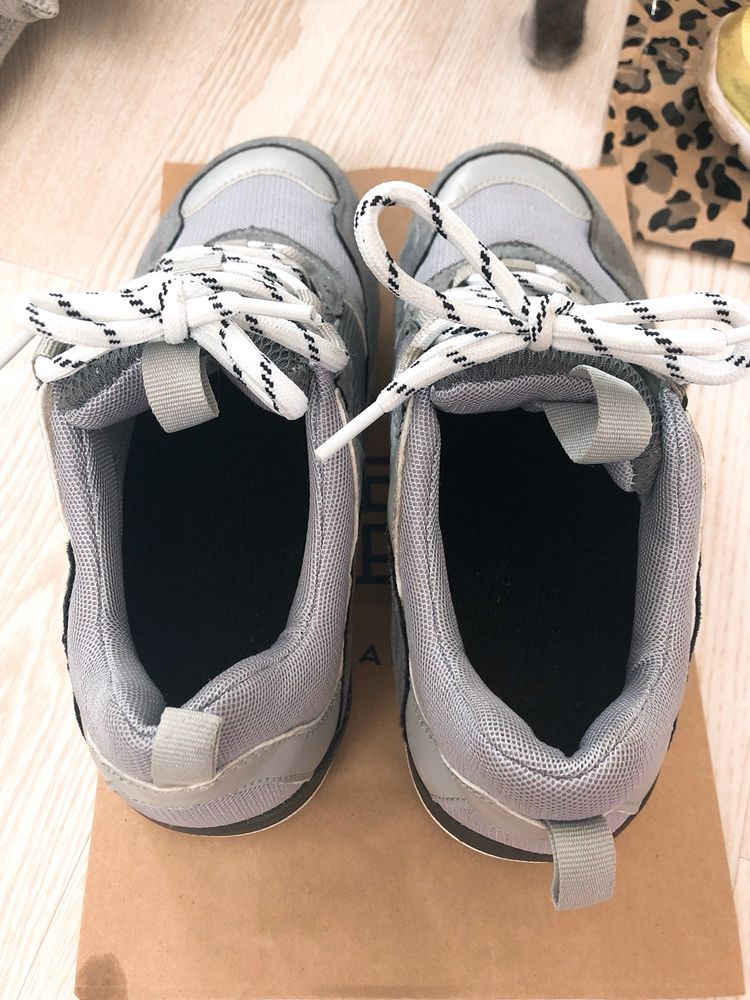 키높이 운동화팝니다 --4