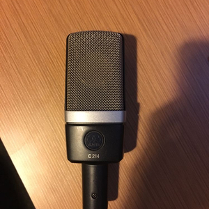 akg c214