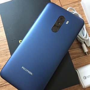 샤오미 포코폰 F1 (POCOPHONE)