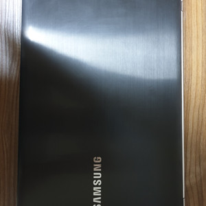 삼성노트북  nt500r5h-k57d 팝니다(가격내림)