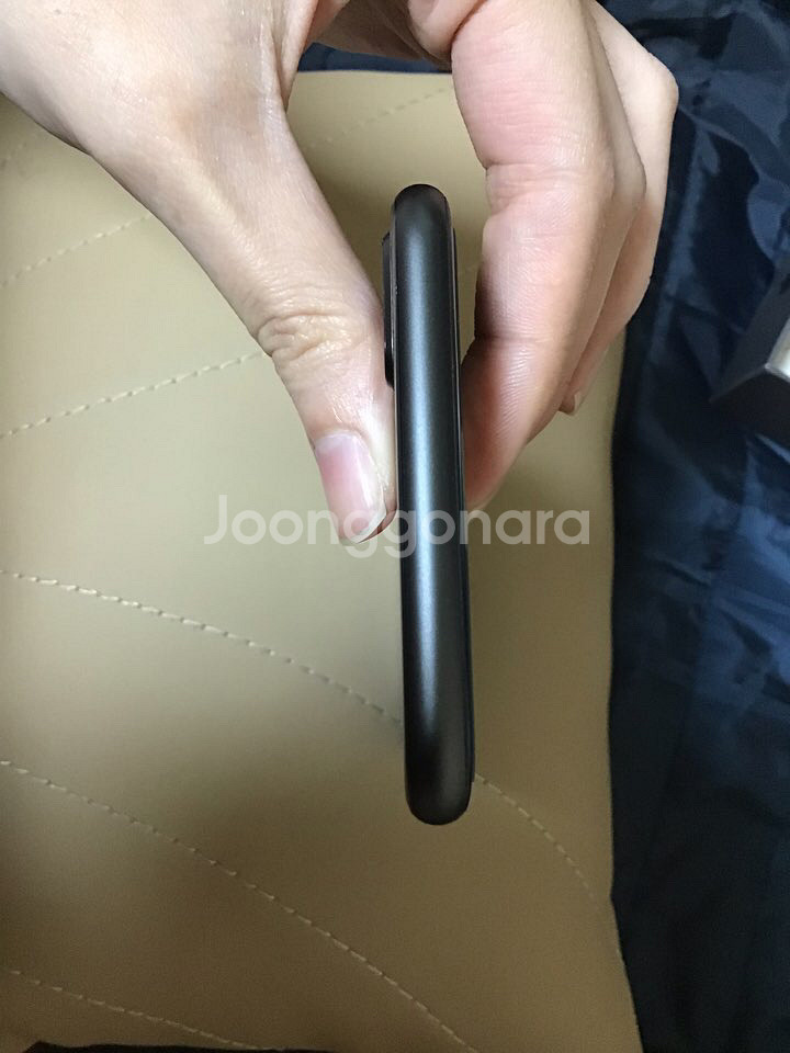 아이폰 8플러스 256GB 블랙--4