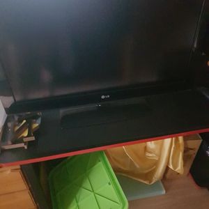 LG lcd 32인치 모니터 팝니다