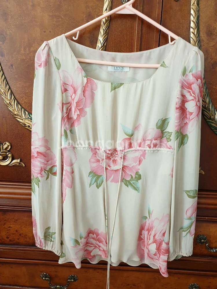 봄 쉬퐁블라우스랑 실크 스커트--1