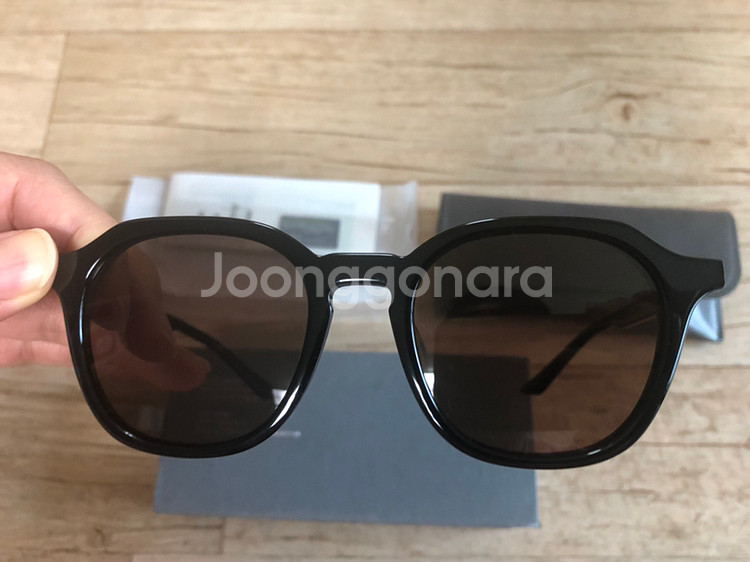 그라픽플라스틱x옐로우비 마르게타 선글라스--0