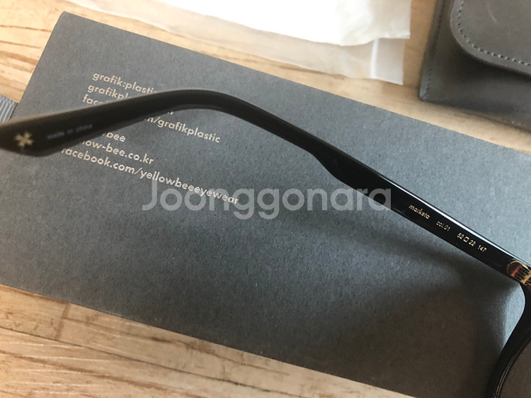 그라픽플라스틱x옐로우비 마르게타 선글라스--4