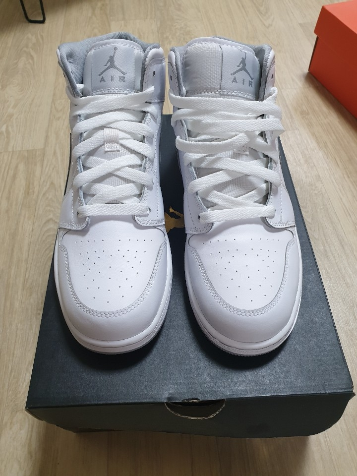 정품 조던1 250 올빽 화이트 새것 풀박 팝니다--3