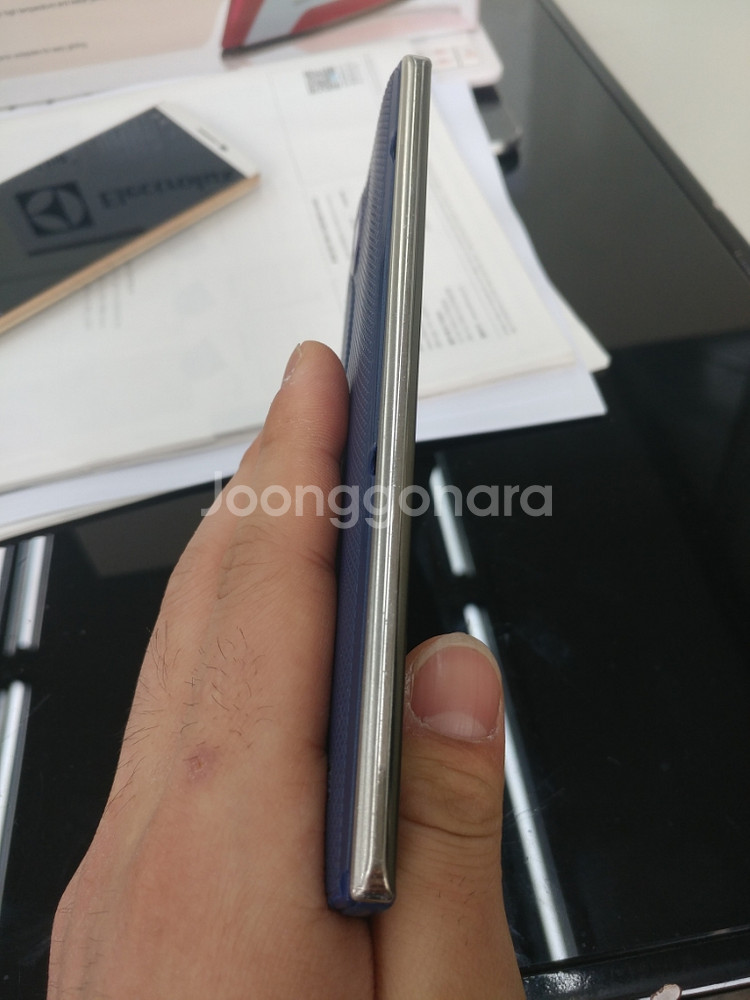 통신사SKT LG V10 블루 B+급 폰 팝니다 4만--0
