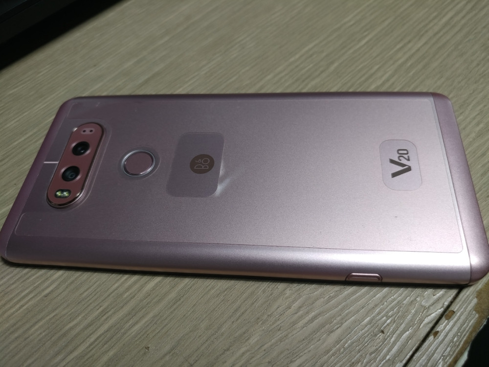 LGU+ V20 SS급 무기스 팝니다 이미지