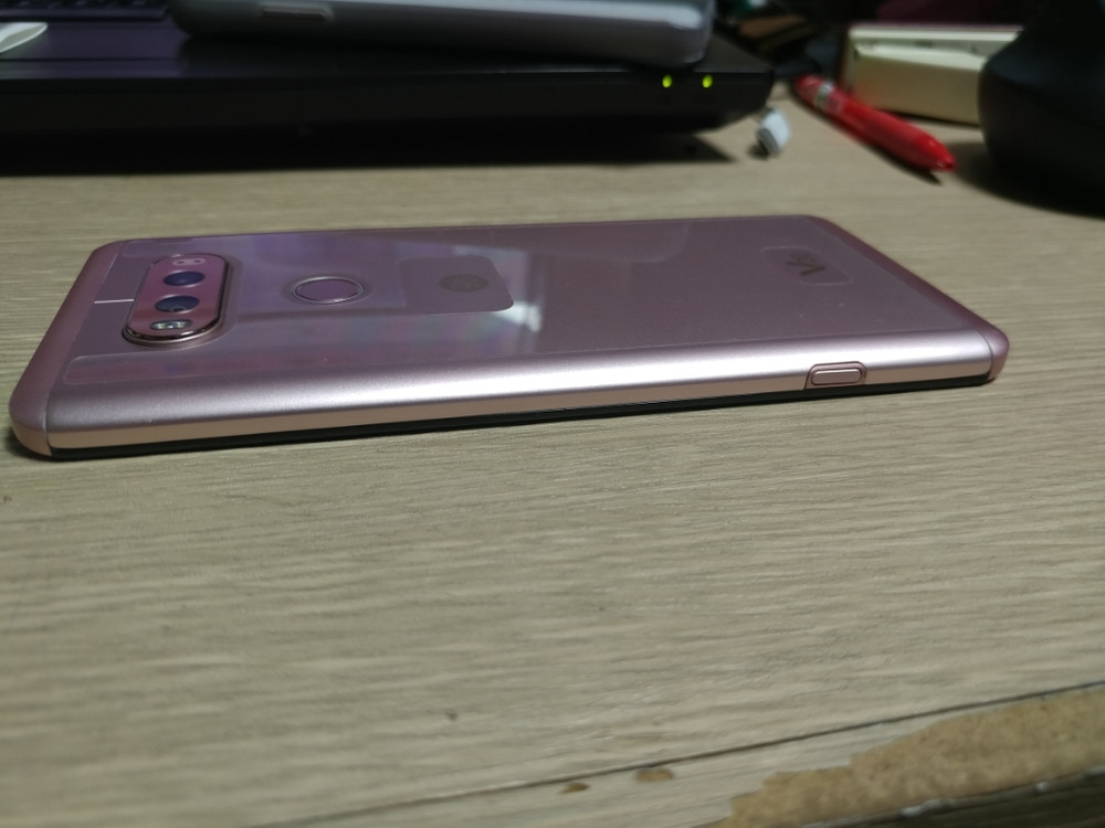 LGU+ V20 SS급 무기스 팝니다 이미지