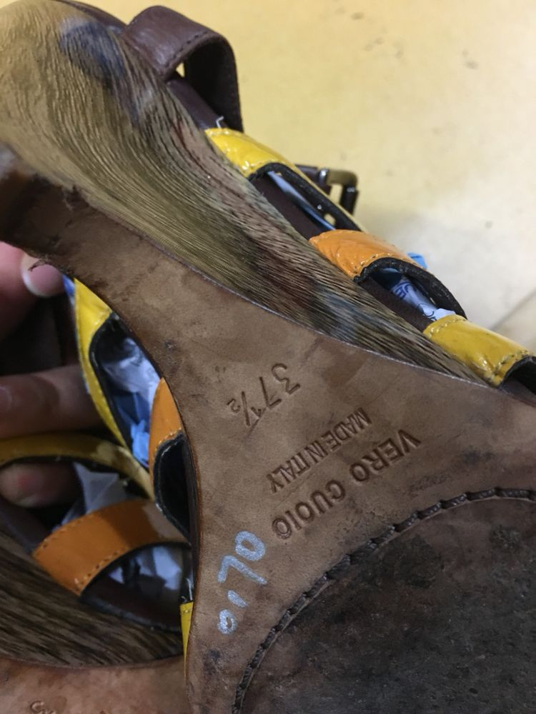 이태리제 명품웨지샌들하이힐구두 37반(240)--7