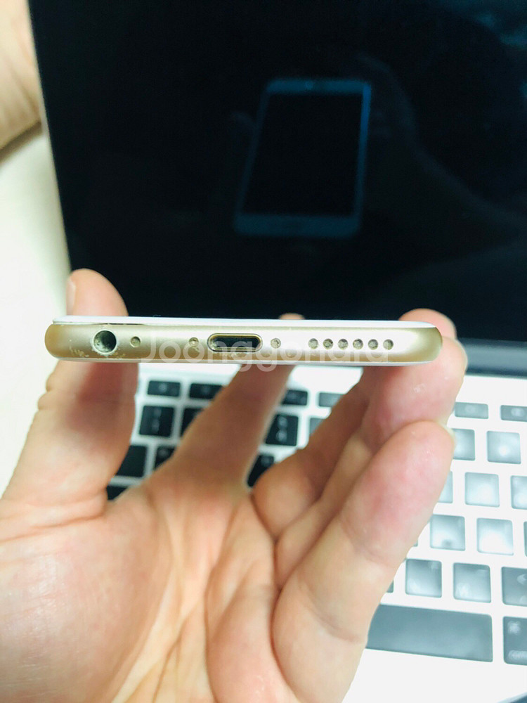 아이폰 6s 64g 골드--3