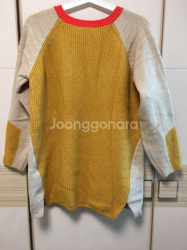 무자크 도톰 배색니트--1